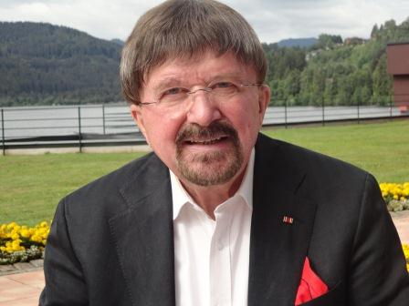 Sein Dülmener Parteifreund seit 55 Jahren, <b>Wolfgang Schreiber</b>, ... - DSC01705